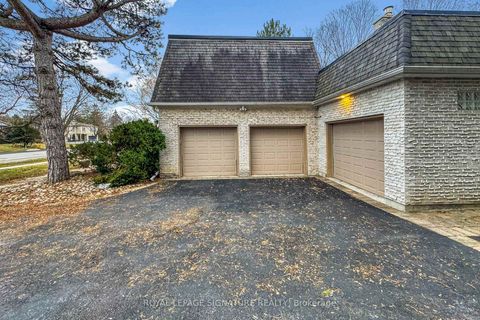 Photo 48 at 24 Laureleaf Road, Bayview Glen, Markham