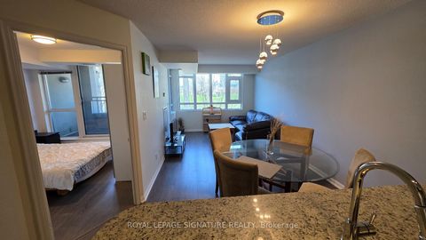 Photo 8 at 522 - 35 Bastion Street, Niagara, Toronto