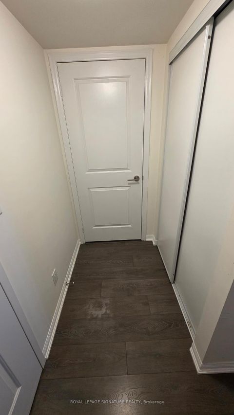 Photo 11 at 522 - 35 Bastion Street, Niagara, Toronto