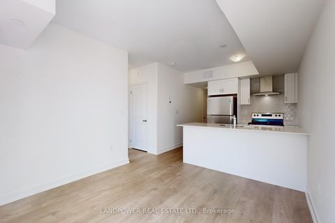 Photo 1 at 3305 - 60 Elizabeth Street S, Mill Pond, Richmond Hill