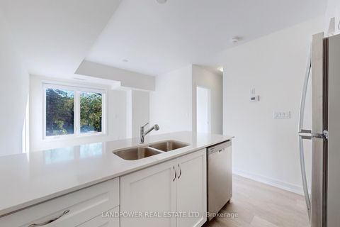 Photo 24 at 3305 - 60 Elizabeth Street S, Mill Pond, Richmond Hill