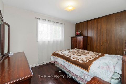 Photo 18 at 402 Kingston Road, Danforth, Toronto