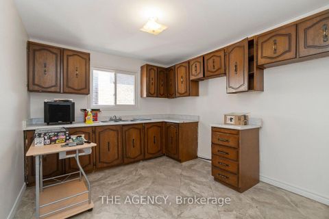 Photo 25 at 402 Kingston Road, Danforth, Toronto