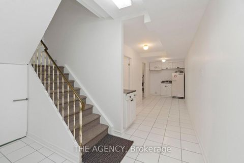 Photo 33 at 402 Kingston Road, Danforth, Toronto