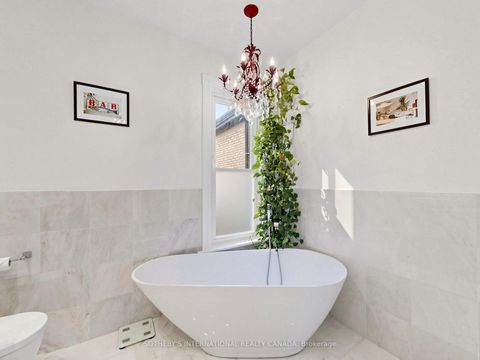 Photo 28 at 328 Wellesley Street E, South St. James Town, Toronto