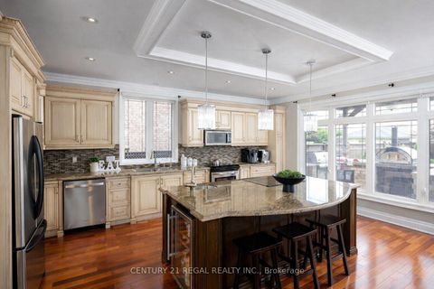 Photo 13 at 127 Sultana Avenue, Lawrence, Toronto