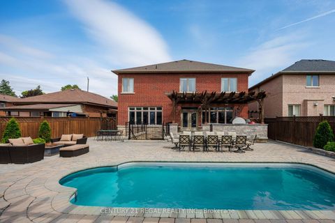 Photo 20 at 127 Sultana Avenue, Lawrence, Toronto