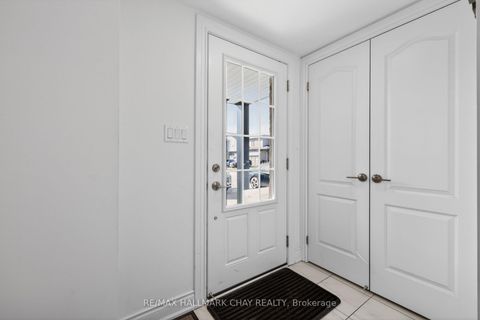 Photo 15 at 39 Kodiak Terrace, Rural Barrie Southwest, Barrie