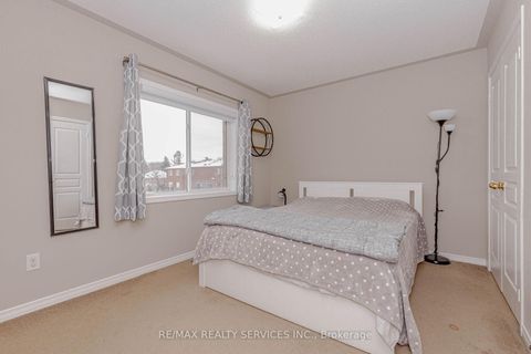 Photo 12 at 47 Curran Hall Crescent, Morningside, Toronto