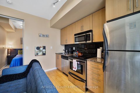 Photo 8 at 1506 - 55 Bremner Boulevard, Waterfront Communities C1, Toronto