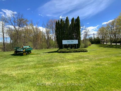 Photo 1 at 147 Horseshoe Circle, Pefferlaw, Georgina