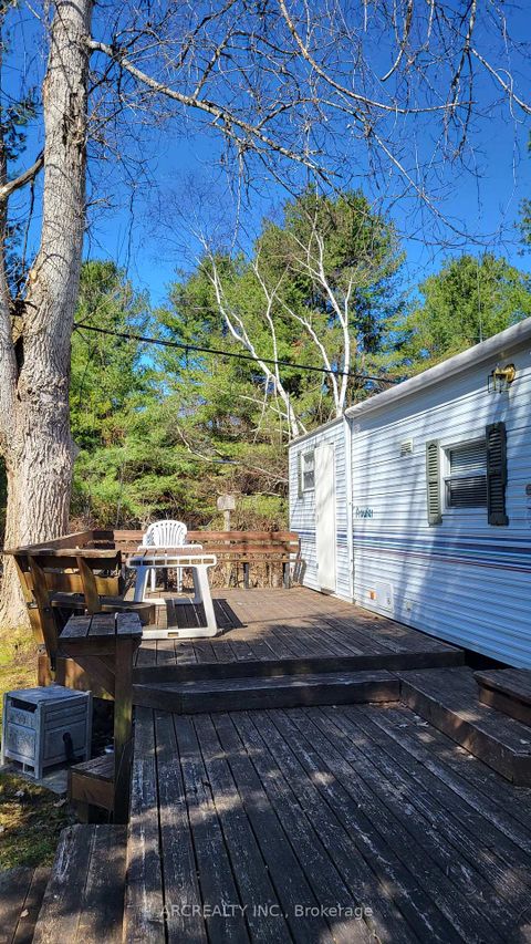 Photo 4 at 147 Horseshoe Circle, Pefferlaw, Georgina