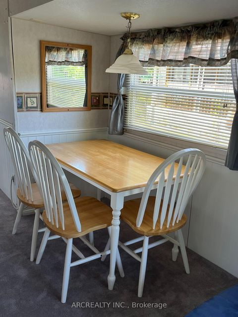 Photo 12 at 147 Horseshoe Circle, Pefferlaw, Georgina