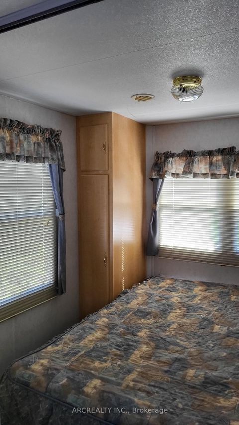 Photo 14 at 147 Horseshoe Circle, Pefferlaw, Georgina