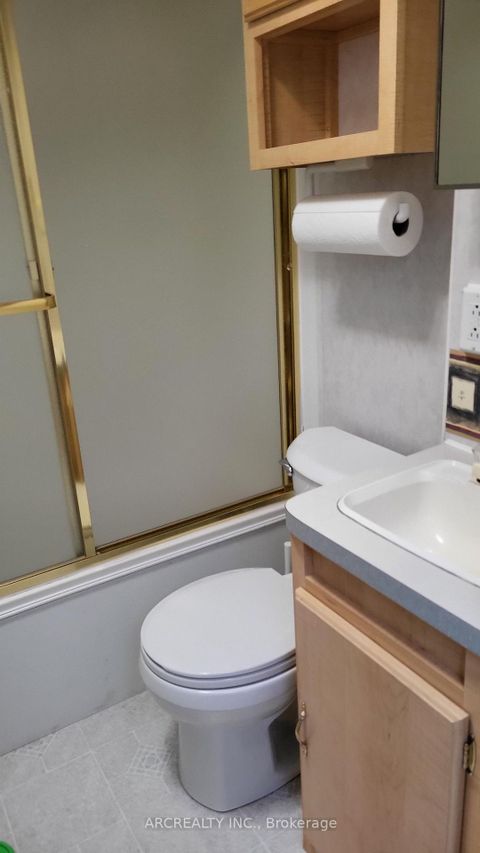 Photo 18 at 147 Horseshoe Circle, Pefferlaw, Georgina