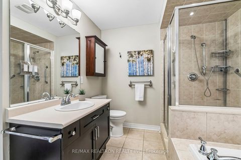 Photo 20 at 14 - 578 Tapestry Lane, Wyndham, Newmarket