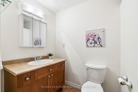 Photo 33 at 14 - 578 Tapestry Lane, Wyndham, Newmarket