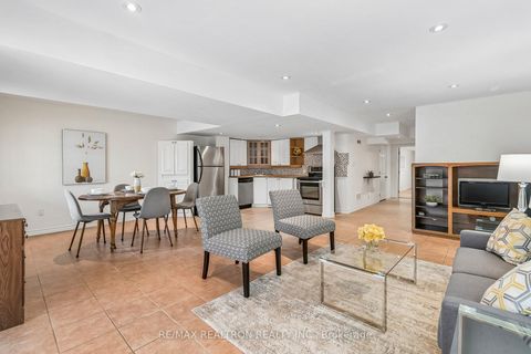 Photo 34 at 14 - 578 Tapestry Lane, Wyndham, Newmarket