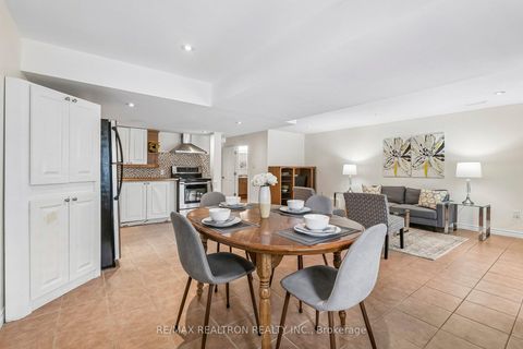 Photo 36 at 14 - 578 Tapestry Lane, Wyndham, Newmarket