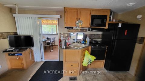 Photo 5 at 42 Horseshoe Circle, Pefferlaw, Georgina