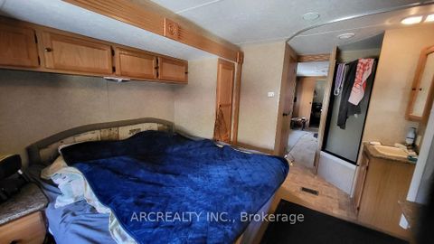 Photo 7 at 42 Horseshoe Circle, Pefferlaw, Georgina