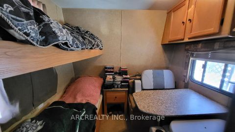 Photo 9 at 42 Horseshoe Circle, Pefferlaw, Georgina