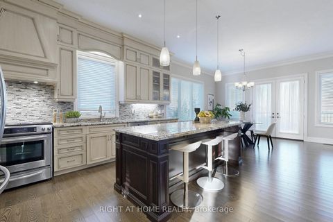 Photo 13 at 53 Rockwell Road, Doncrest, Richmond Hill