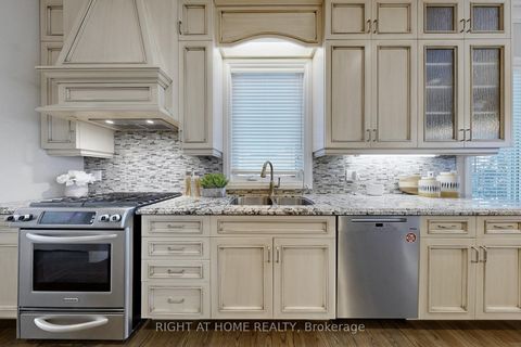 Photo 18 at 53 Rockwell Road, Doncrest, Richmond Hill