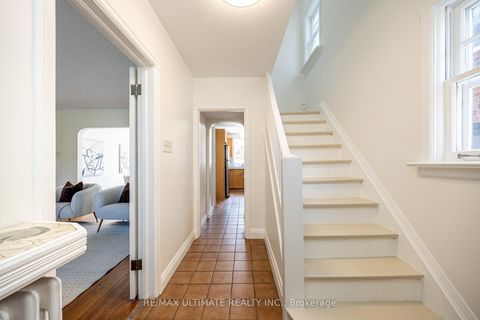 Photo 3 at 165 Divadale Drive, Leaside, Toronto