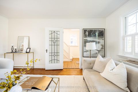 Photo 10 at 165 Divadale Drive, Leaside, Toronto