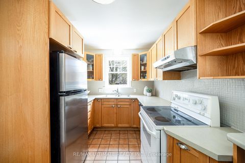 Photo 22 at 165 Divadale Drive, Leaside, Toronto