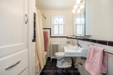 Photo 34 at 165 Divadale Drive, Leaside, Toronto