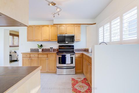 Photo 10 at 569 Masson Street, O'Neill, Oshawa