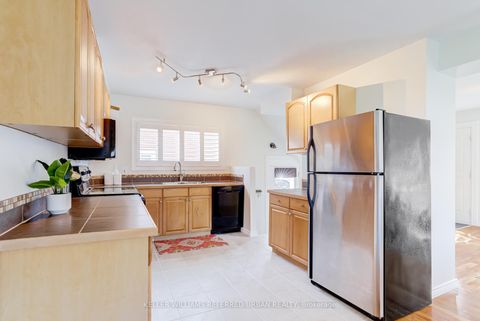 Photo 12 at 569 Masson Street, O'Neill, Oshawa