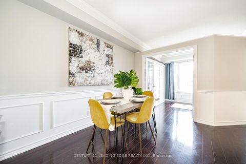 Photo 9 at 25 - 117 Omni Drive, Bendale, Toronto