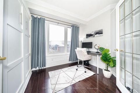 Photo 11 at 25 - 117 Omni Drive, Bendale, Toronto