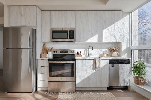 Photo 3 at 115 - 1350 Kingston Road, Cliffside, Toronto