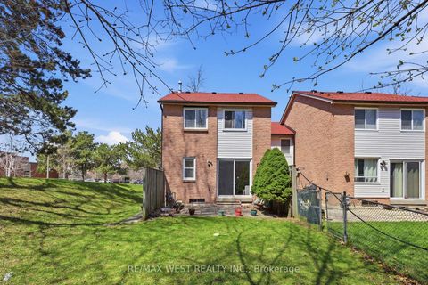 Photo 4 at 1 - 151 Wickson Trail, Malvern, Toronto
