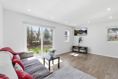 Photo 15 at 1 - 151 Wickson Trail, Malvern, Toronto