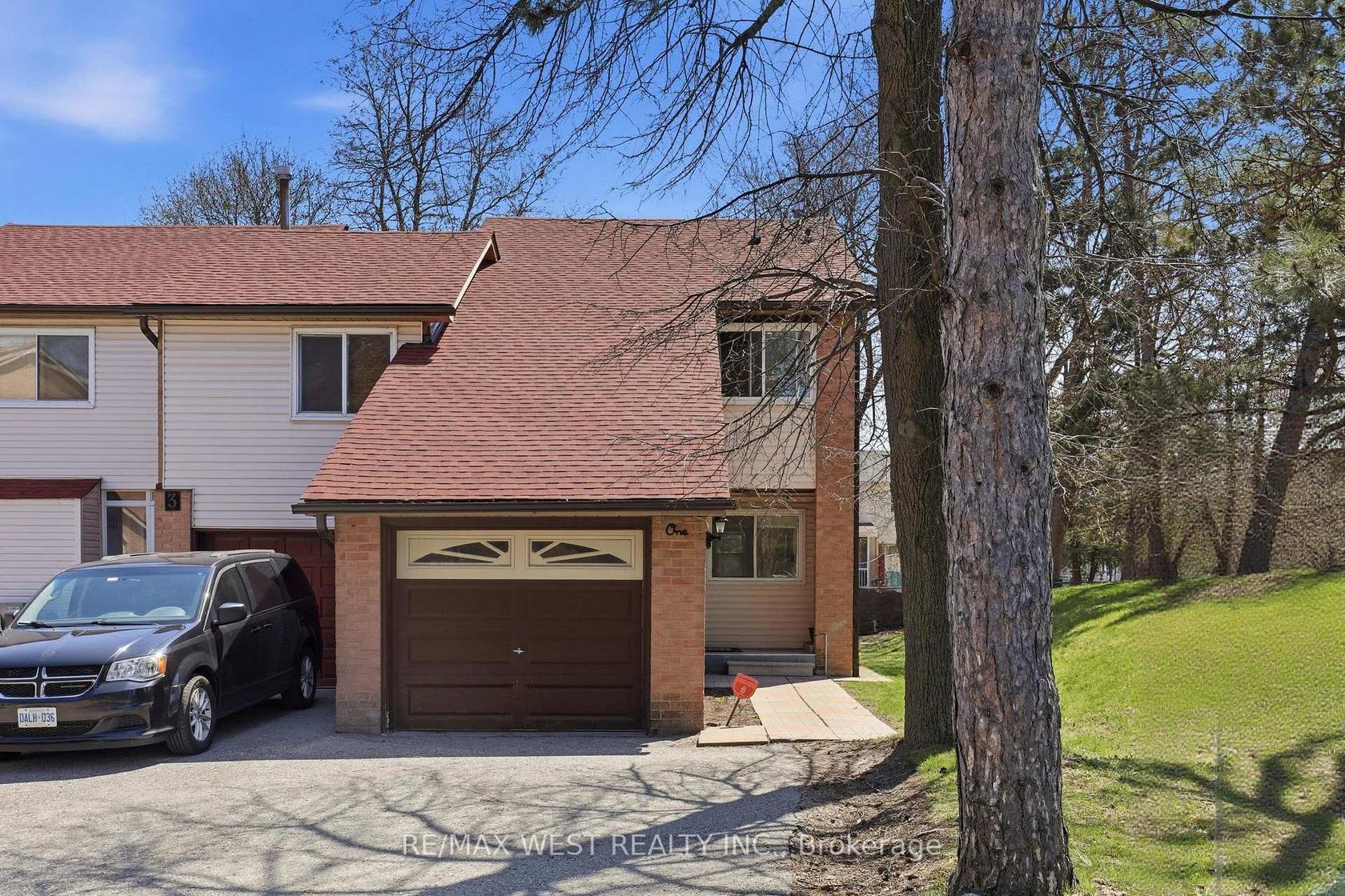 1 - 151 Wickson Trail, Malvern, Toronto photo number 2