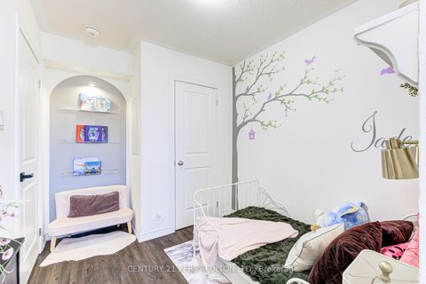 Photo 4 at 2566 William Jackson Drive, Duffin Heights, Pickering