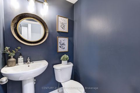 Photo 11 at 2566 William Jackson Drive, Duffin Heights, Pickering