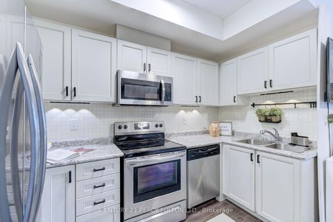 Photo 26 at 2566 William Jackson Drive, Duffin Heights, Pickering