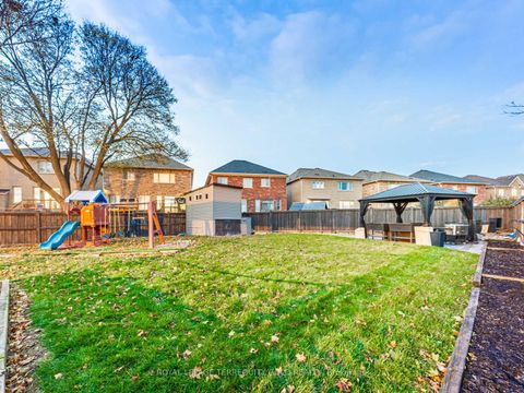 Photo 35 at 66 Rideout Street, South East, Ajax