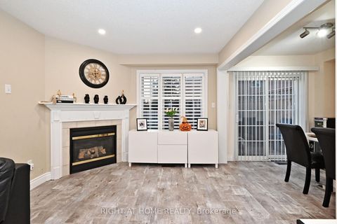 Photo 6 at 73 Bloomgate Crescent, Oak Ridges, Richmond Hill