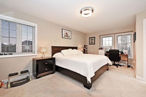 Photo 18 at 73 Bloomgate Crescent, Oak Ridges, Richmond Hill