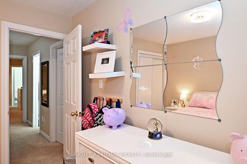 Photo 26 at 73 Bloomgate Crescent, Oak Ridges, Richmond Hill