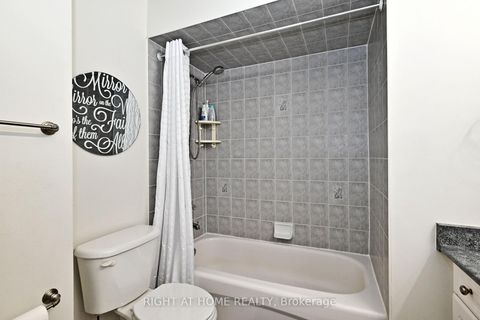 Photo 30 at 73 Bloomgate Crescent, Oak Ridges, Richmond Hill