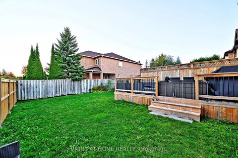 Photo 34 at 73 Bloomgate Crescent, Oak Ridges, Richmond Hill