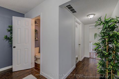 Photo 11 at 16 - 502 ESSA Road, Holly, Barrie